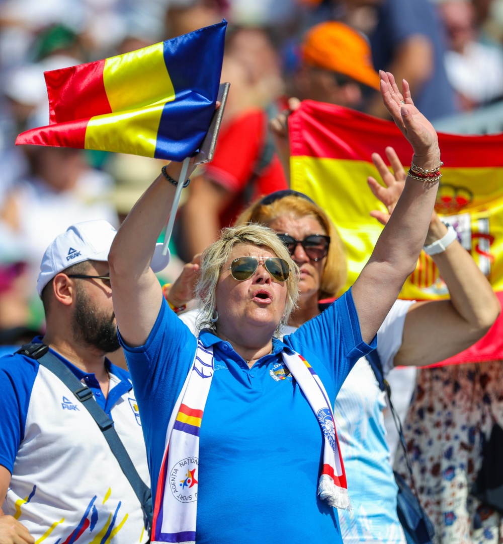 Ning重返赛场，重要助攻首场状态出色，巴黎圣日耳曼观众沸腾！