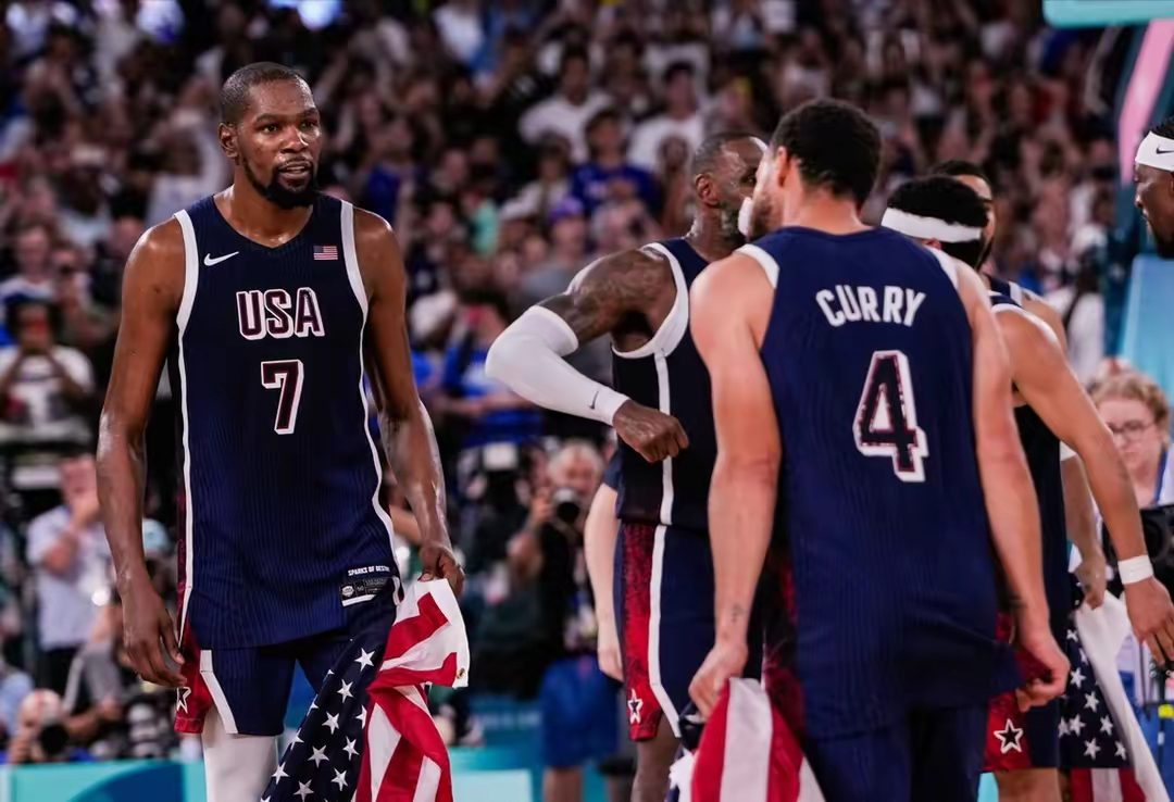 费德勒重要时刻出色发挥，中国队带队取胜！的简单介绍